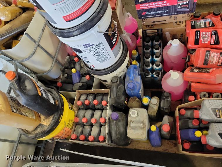 image for item DZ6992 Maintenance equipment