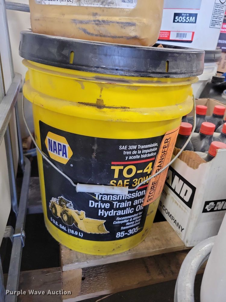 image for item DZ6992 Maintenance equipment