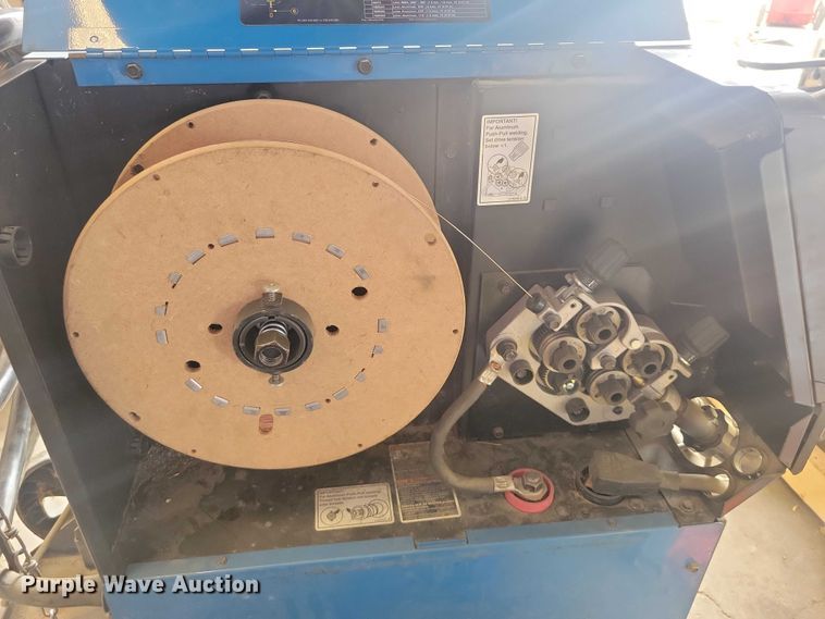 image for item DZ7010 Miller Millermatic 350 welder