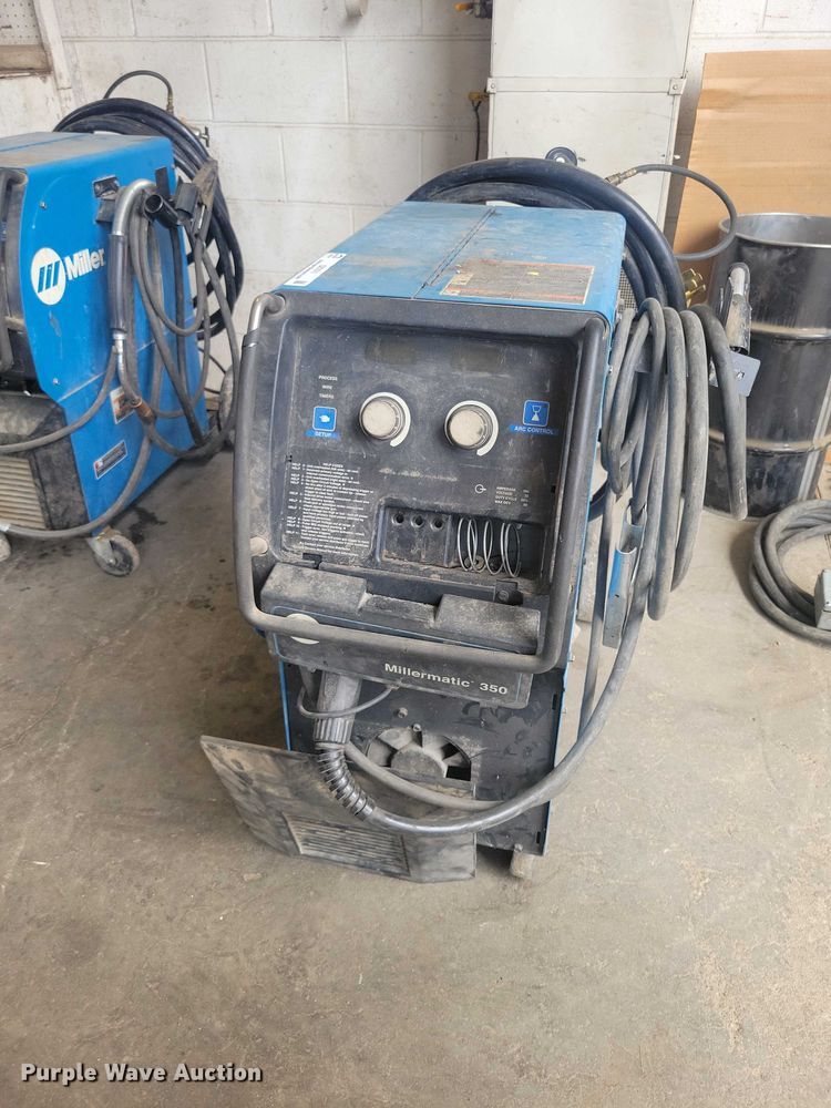 image for item DZ7011 Miller Millermatic 350 welder