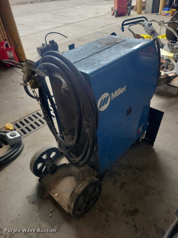 image for item DZ7011 Miller Millermatic 350 welder