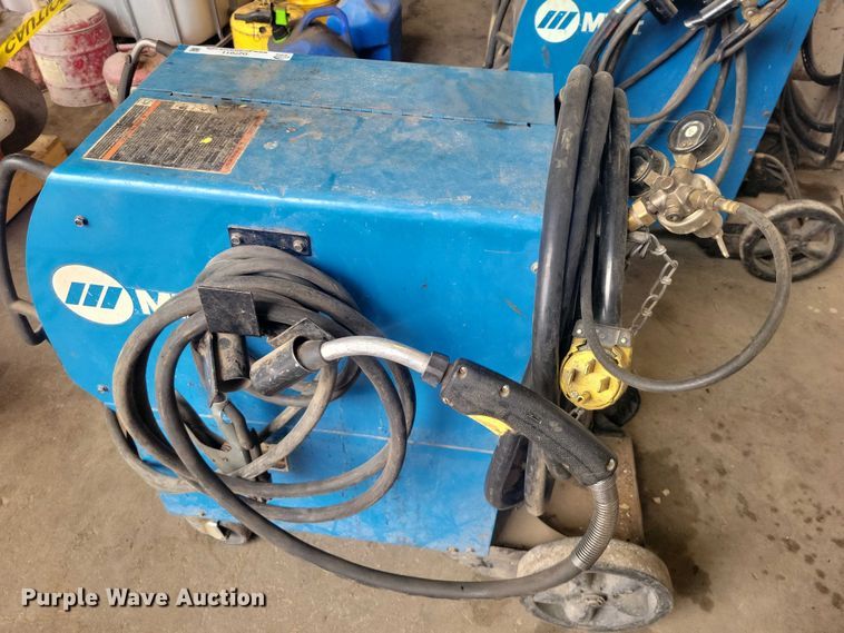 image for item DZ7011 Miller Millermatic 350 welder