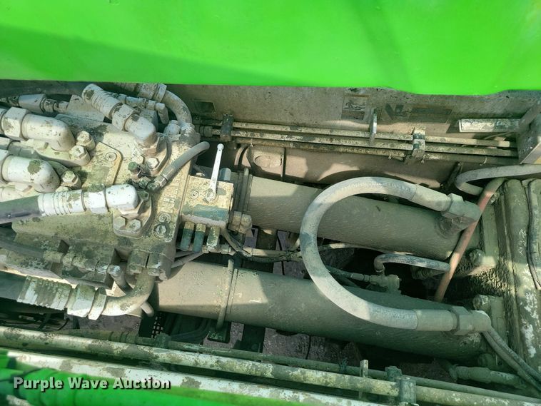 image for item DZ7029 2007 Mack MR690S concrete pump truck