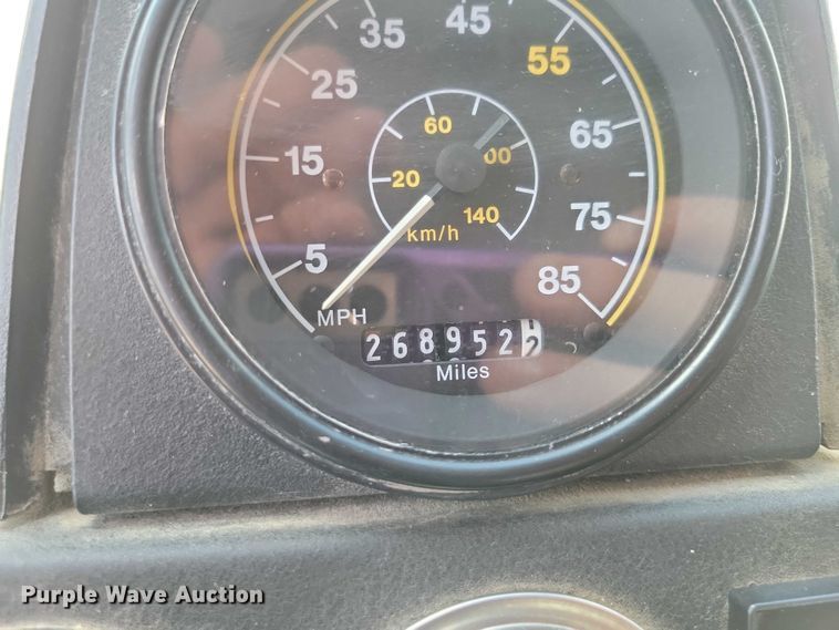 image for item DZ7029 2007 Mack MR690S concrete pump truck