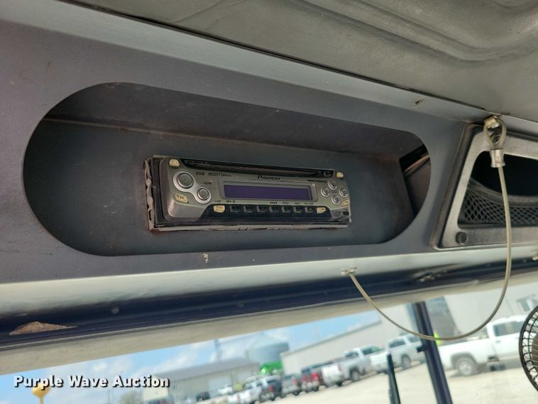 image for item DZ7029 2007 Mack MR690S concrete pump truck