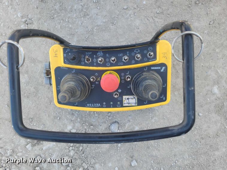 image for item DZ7029 2007 Mack MR690S concrete pump truck