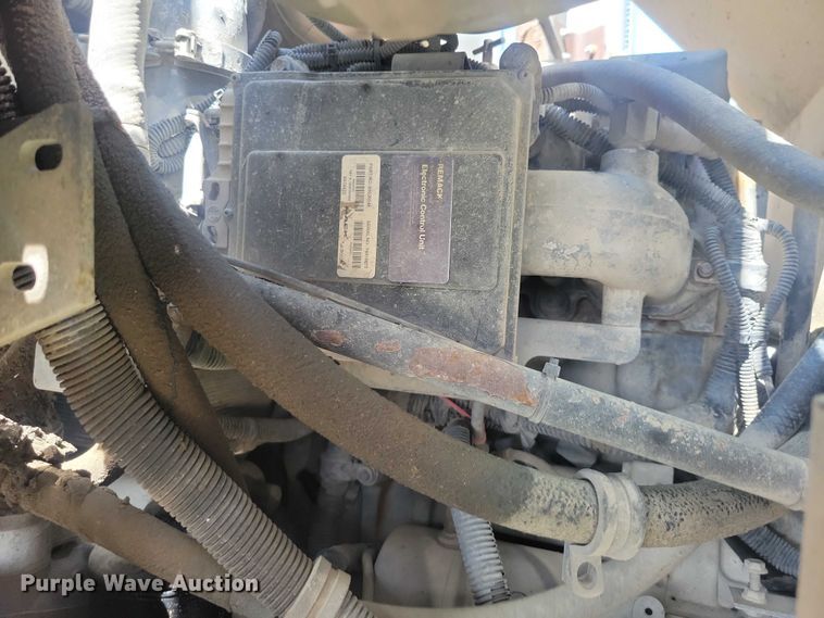 image for item DZ7029 2007 Mack MR690S concrete pump truck