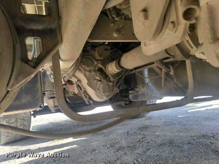 image for item DZ7029 2007 Mack MR690S concrete pump truck