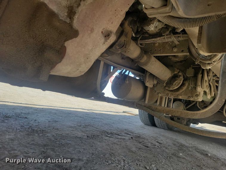 image for item DZ7029 2007 Mack MR690S concrete pump truck