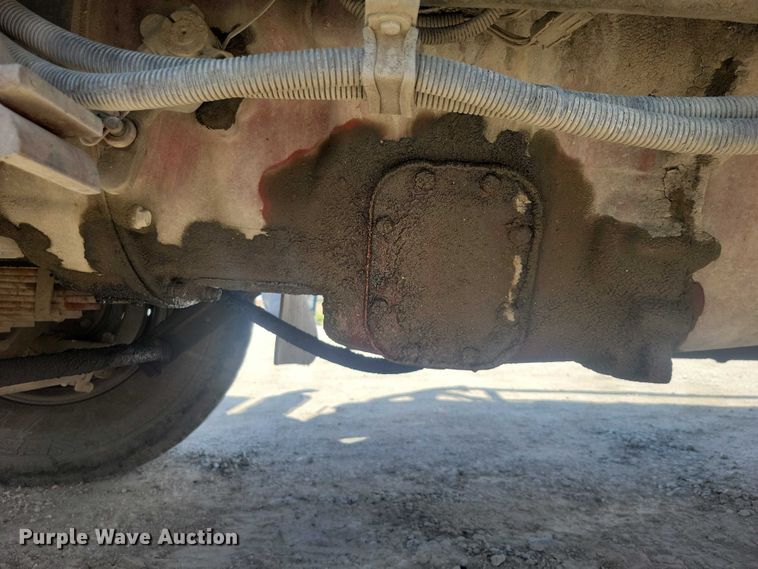 image for item DZ7029 2007 Mack MR690S concrete pump truck