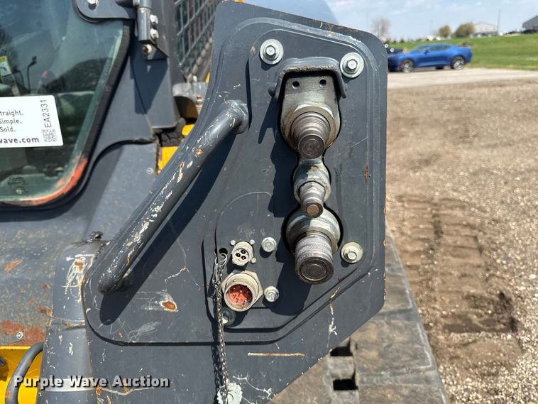 image for item EA2331 2022 John Deere 331G tracked skid steer loader