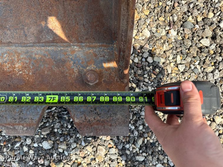 image for item EA2331 2022 John Deere 331G tracked skid steer loader