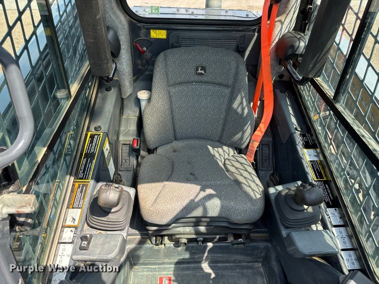 image for item EA2331 2022 John Deere 331G tracked skid steer loader