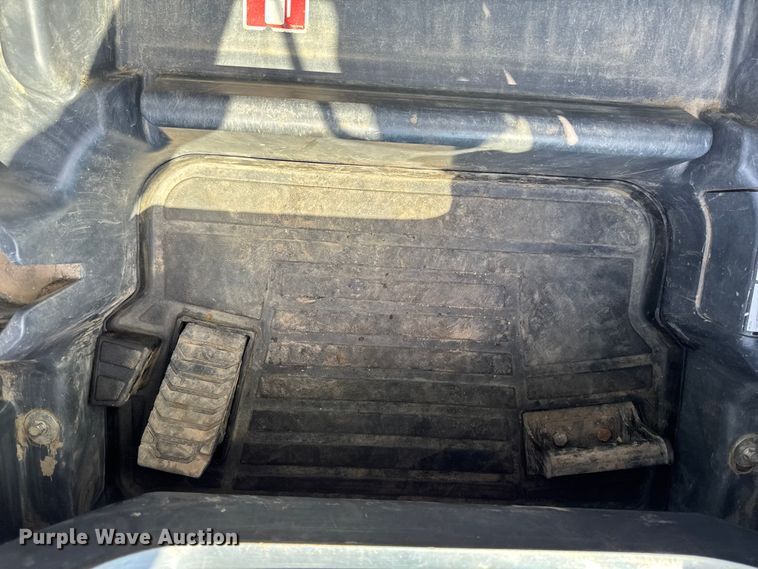 image for item EA2331 2022 John Deere 331G tracked skid steer loader