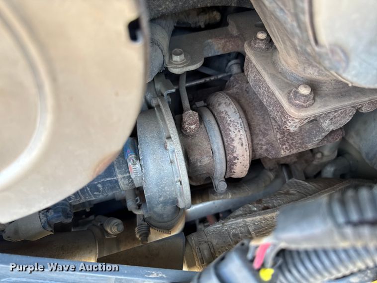 image for item EA2331 2022 John Deere 331G tracked skid steer loader