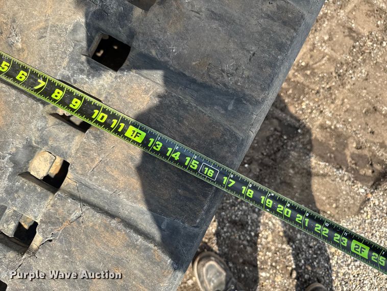 image for item EA2331 2022 John Deere 331G tracked skid steer loader