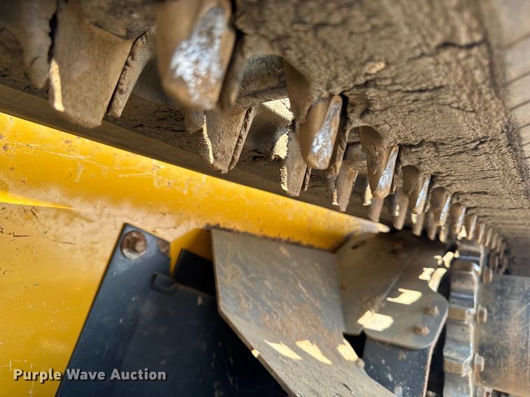 image for item EA2331 2022 John Deere 331G tracked skid steer loader