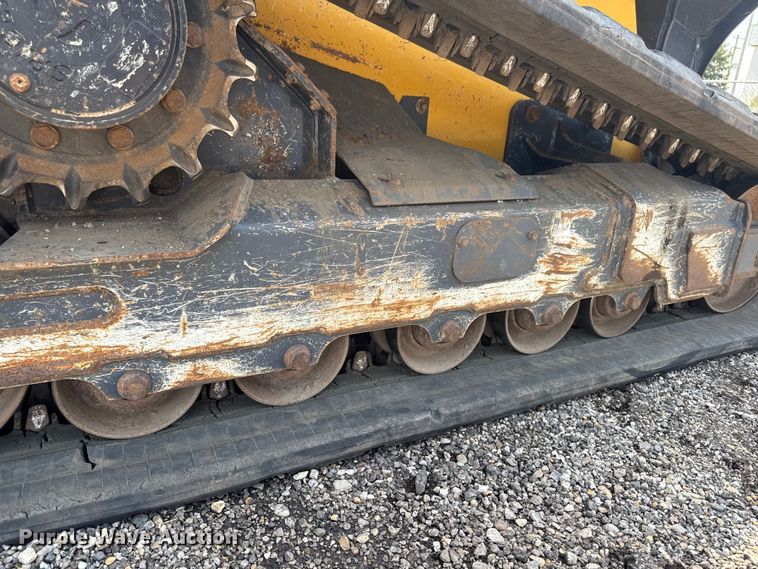 image for item EA2331 2022 John Deere 331G tracked skid steer loader