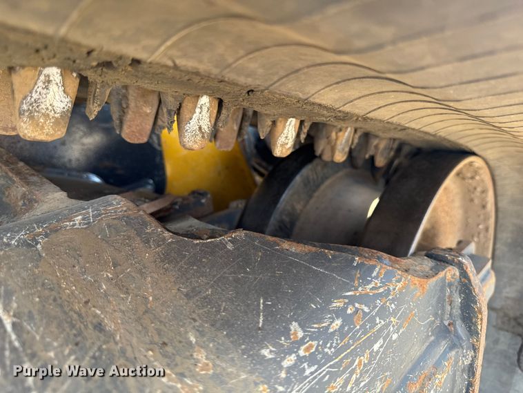 image for item EA2331 2022 John Deere 331G tracked skid steer loader