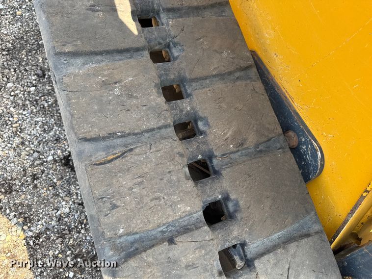 image for item EA2331 2022 John Deere 331G tracked skid steer loader