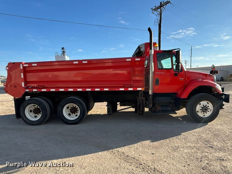 image for item EA4680 2007 International 7500 dump truck