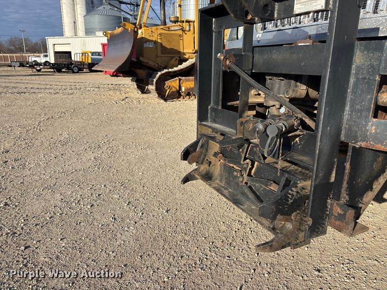 image for item EA4680 2007 International 7500 dump truck