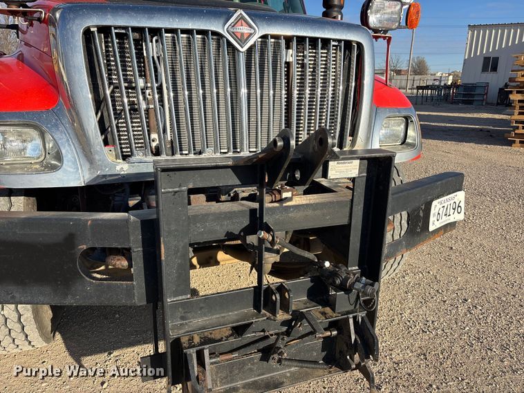 image for item EA4680 2007 International 7500 dump truck