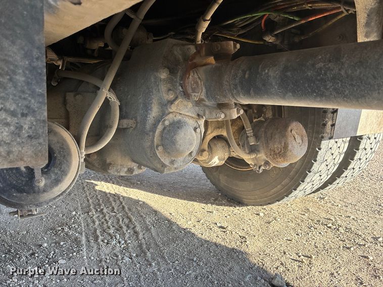 image for item EA4680 2007 International 7500 dump truck