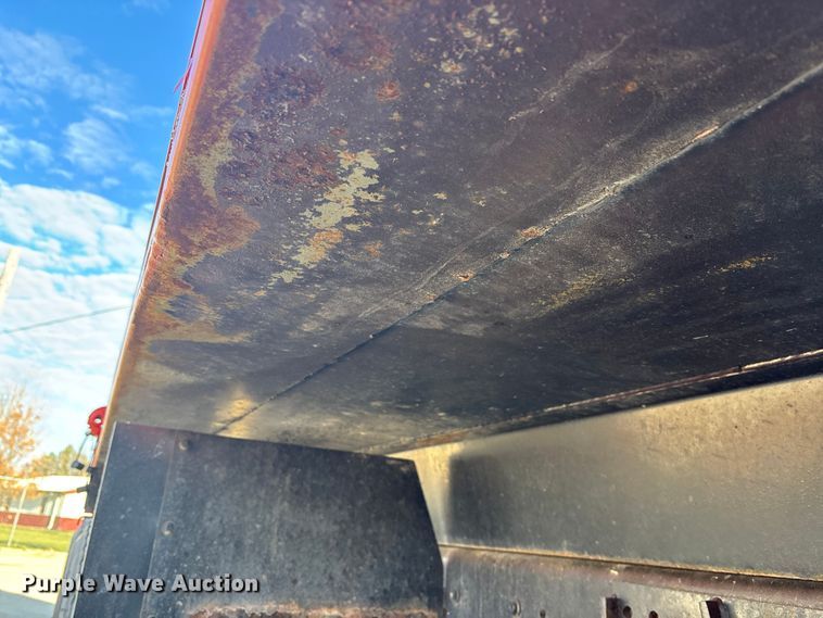 image for item EA4680 2007 International 7500 dump truck