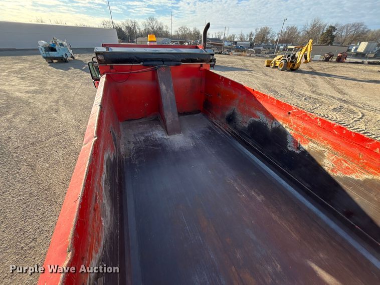 image for item EA4680 2007 International 7500 dump truck