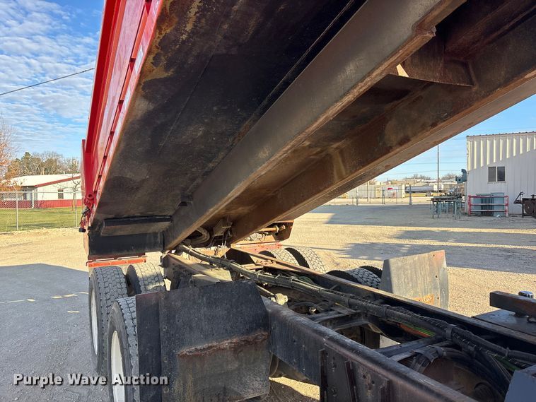 image for item EA4680 2007 International 7500 dump truck