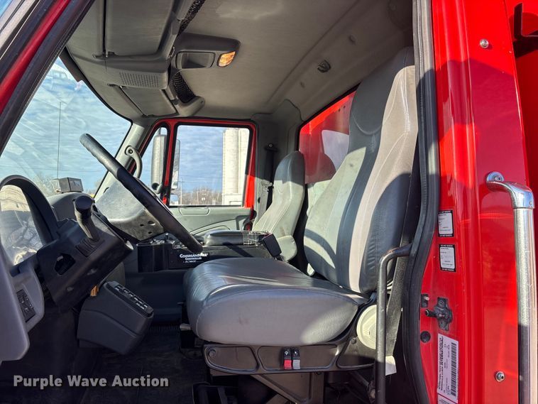 image for item EA4680 2007 International 7500 dump truck