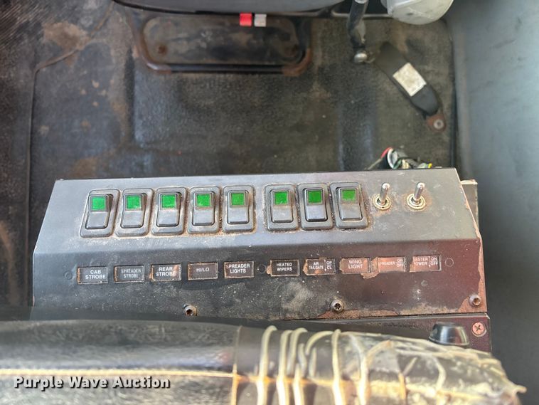 image for item EA4680 2007 International 7500 dump truck