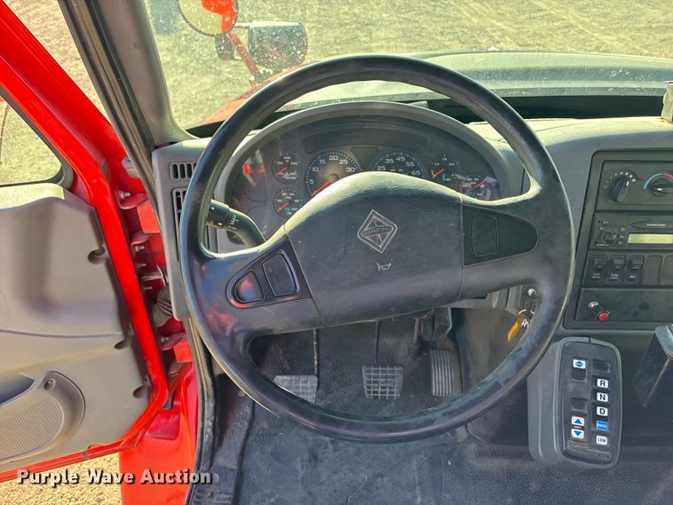 image for item EA4680 2007 International 7500 dump truck