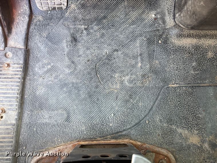 image for item EA4680 2007 International 7500 dump truck