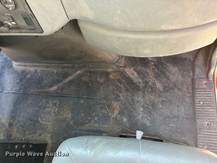 image for item EA4680 2007 International 7500 dump truck