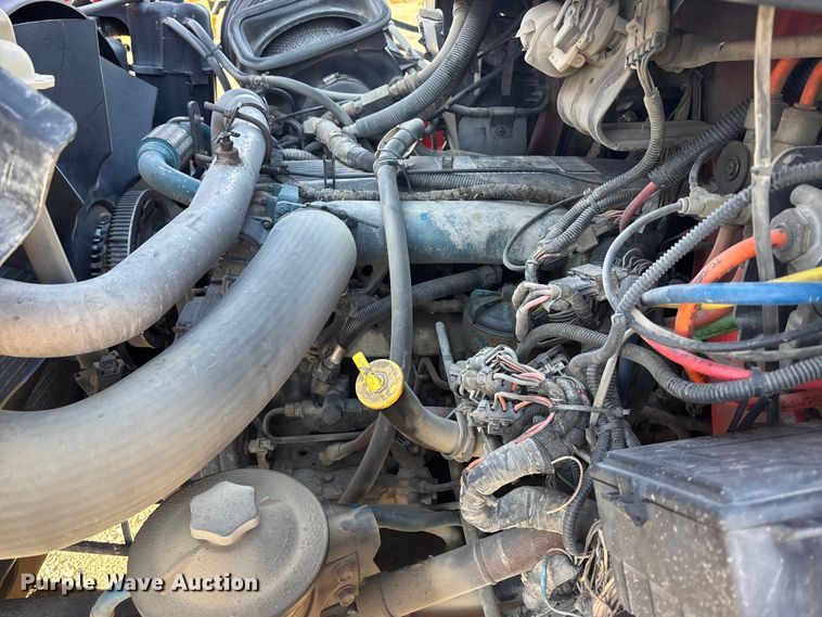 image for item EA4680 2007 International 7500 dump truck