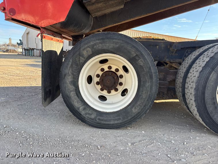 image for item EA4680 2007 International 7500 dump truck