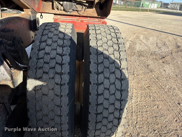 image for item EA4680 2007 International 7500 dump truck