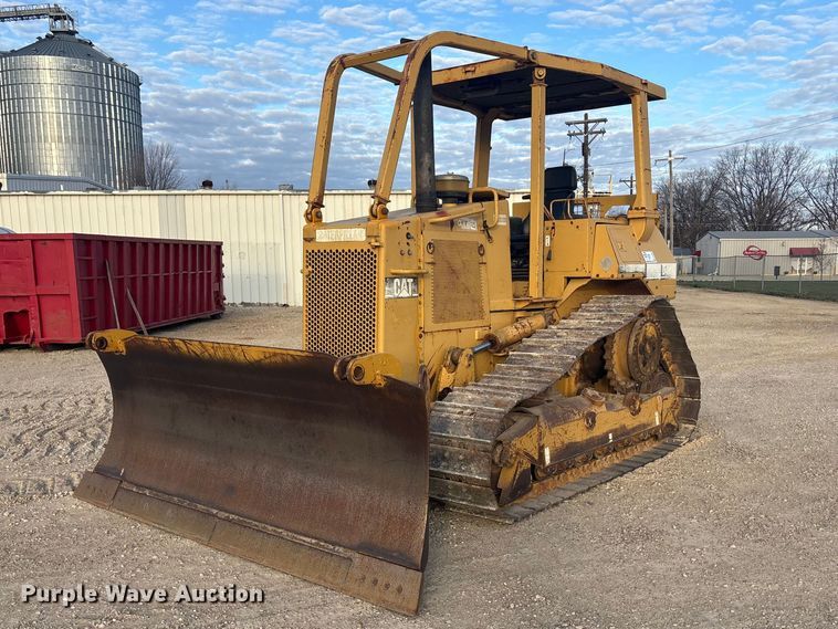 image for item EA4681 1996 Caterpillar D4H XL dozer