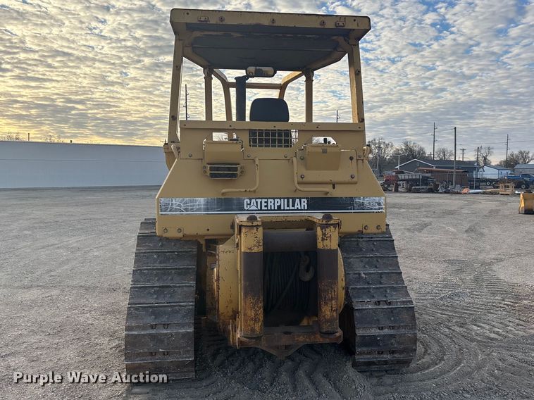 image for item EA4681 1996 Caterpillar D4H XL dozer
