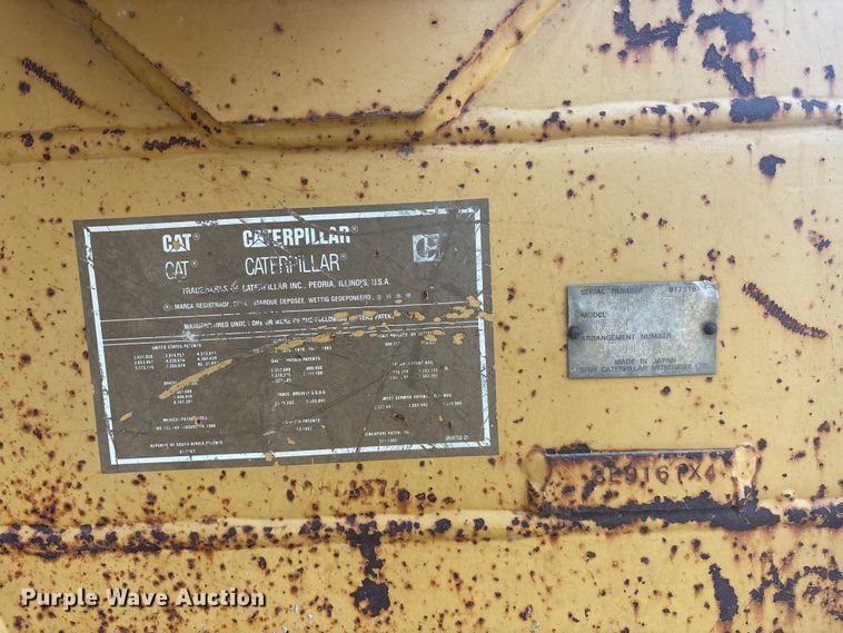 image for item EA4681 1996 Caterpillar D4H XL dozer