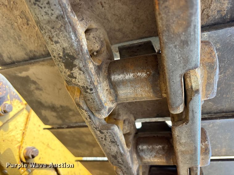 image for item EA4681 1996 Caterpillar D4H XL dozer