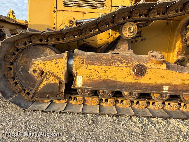 image for item EA4681 1996 Caterpillar D4H XL dozer