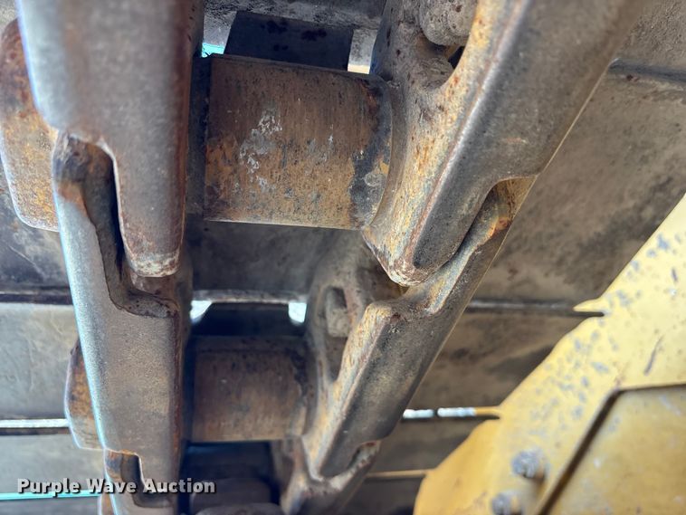 image for item EA4681 1996 Caterpillar D4H XL dozer