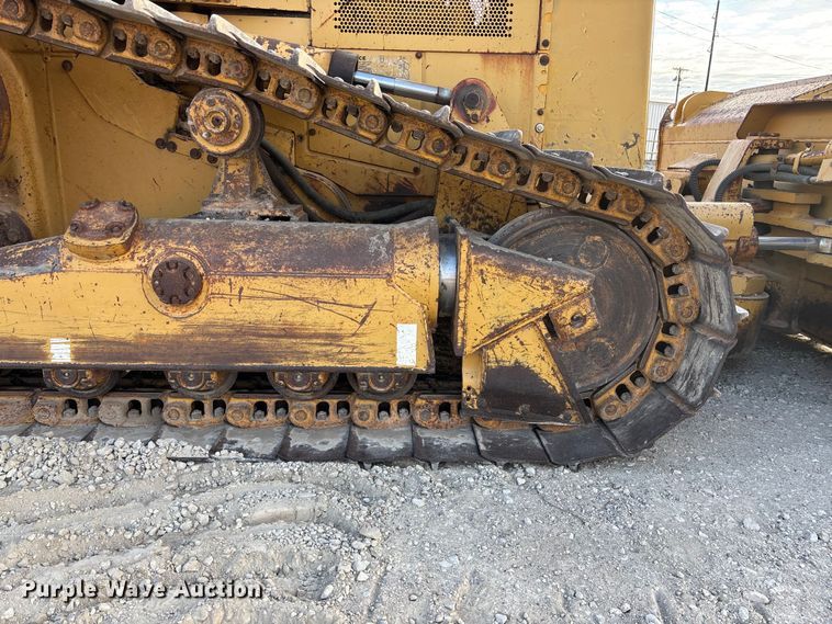 image for item EA4681 1996 Caterpillar D4H XL dozer