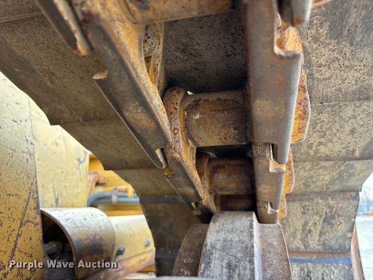 image for item EA4681 1996 Caterpillar D4H XL dozer