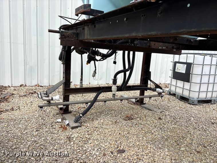 image for item EA4682 2006 Henderson LAS1065 Anti-ice Tank