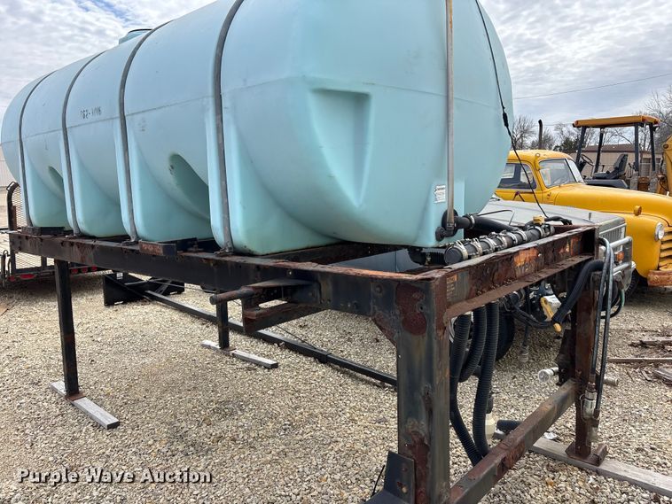 image for item EA4682 2006 Henderson LAS1065 Anti-ice Tank