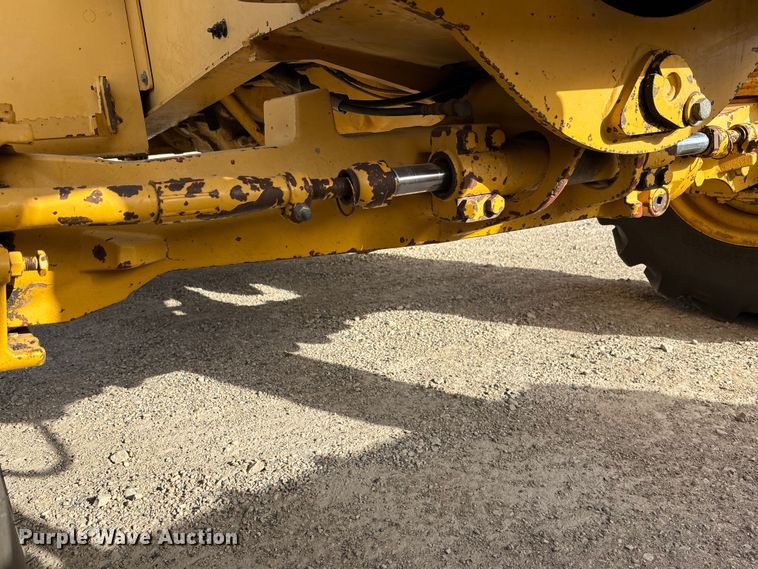 image for item EA4685 1999 John Deere 310SE backhoe